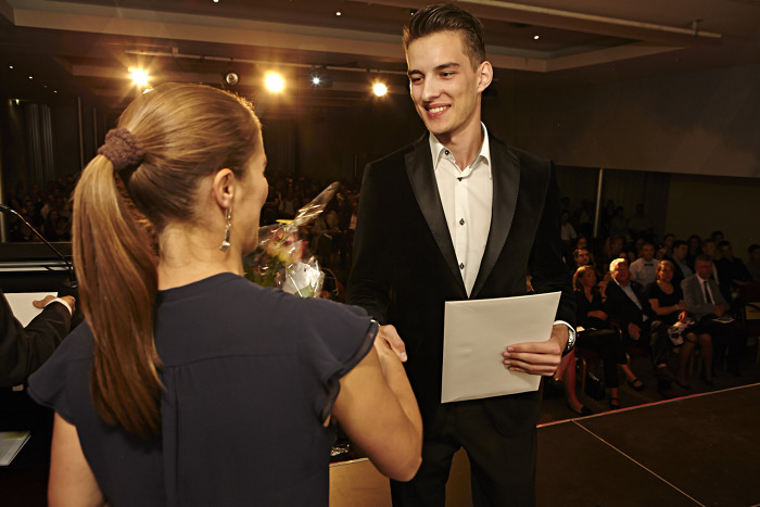 Diplomfeier 2014 Casino Luzern: KV-11 /  TS-10 - Unsere erfolgreichen Absolventen